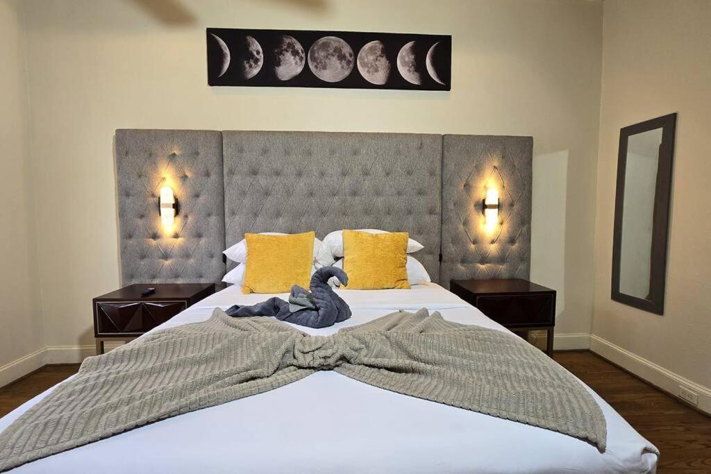 Modern Galleria Gem Private Jacuzzi 3 Br ヒューストン エクステリア 写真