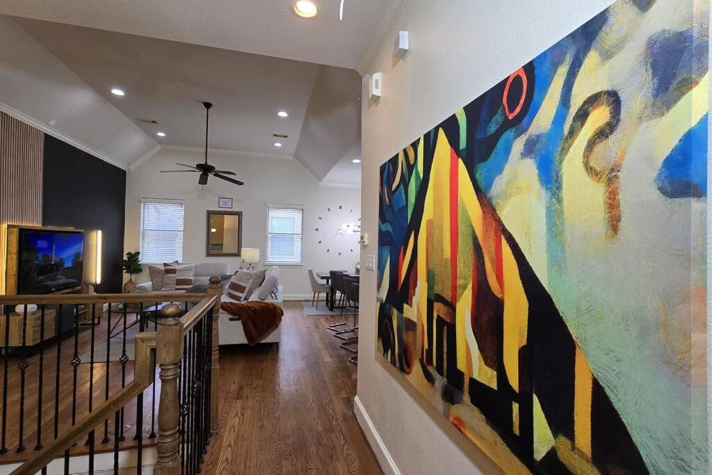 Modern Galleria Gem Private Jacuzzi 3 Br ヒューストン エクステリア 写真