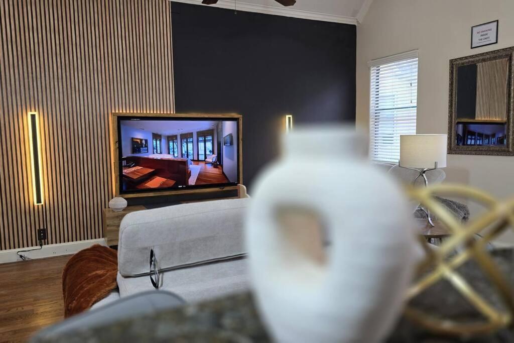 Modern Galleria Gem Private Jacuzzi 3 Br ヒューストン エクステリア 写真
